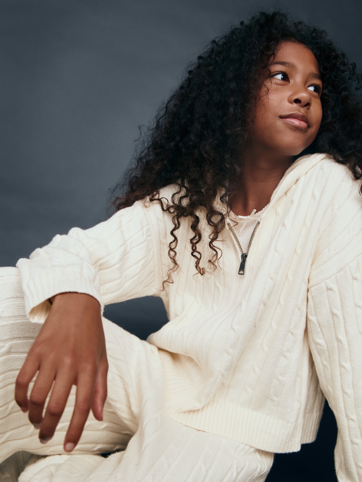 Dziecięcy sweter na zamek CashSoft biały - obrazek 2